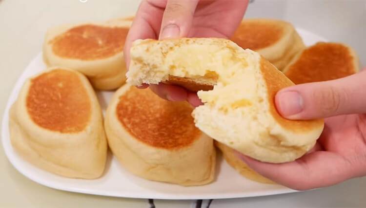 Cách làm bánh mì nhân kem sữa bằng chảo chống dính