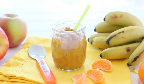 Sinh tố trái cây bổ sung vitamin C cho bé